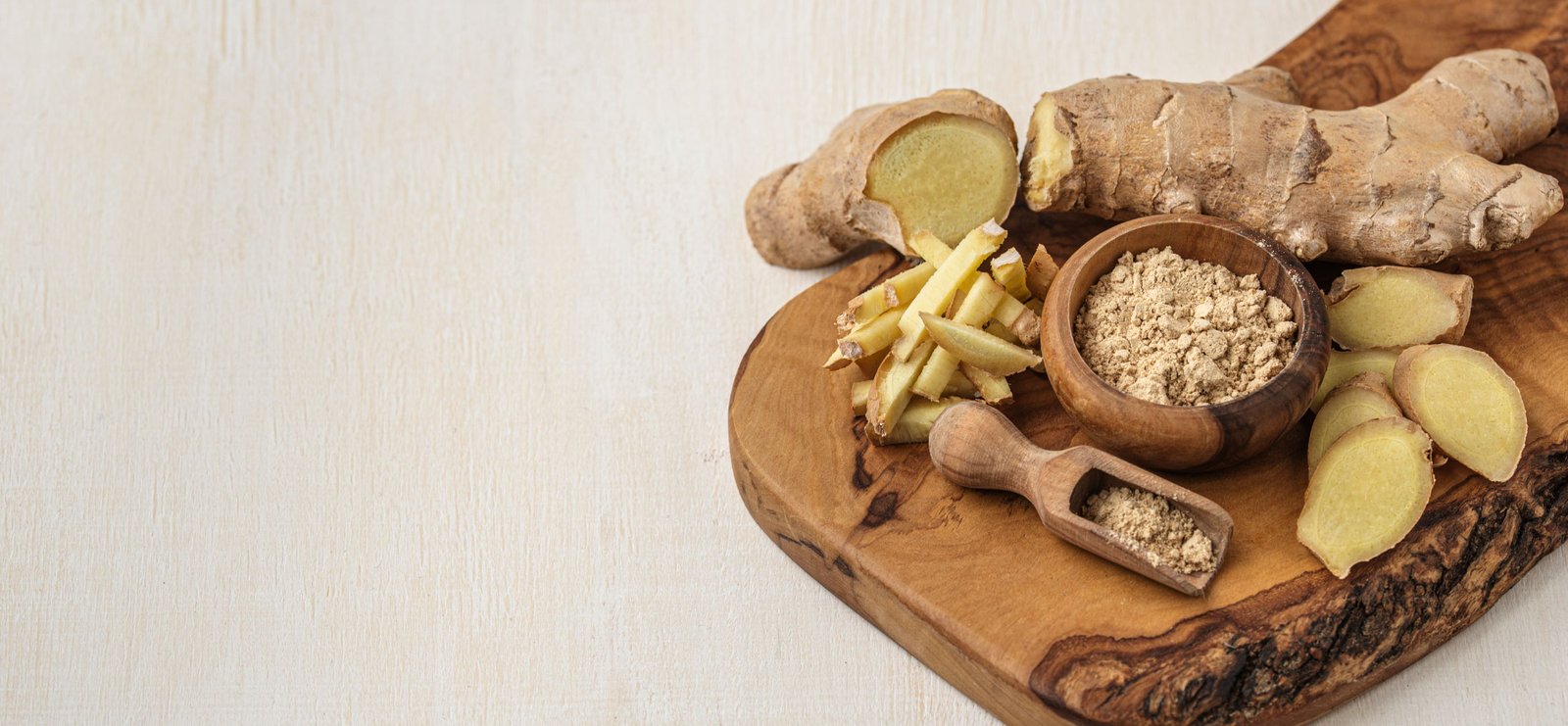 assortment-ginger-wooden-board-with-copy-space